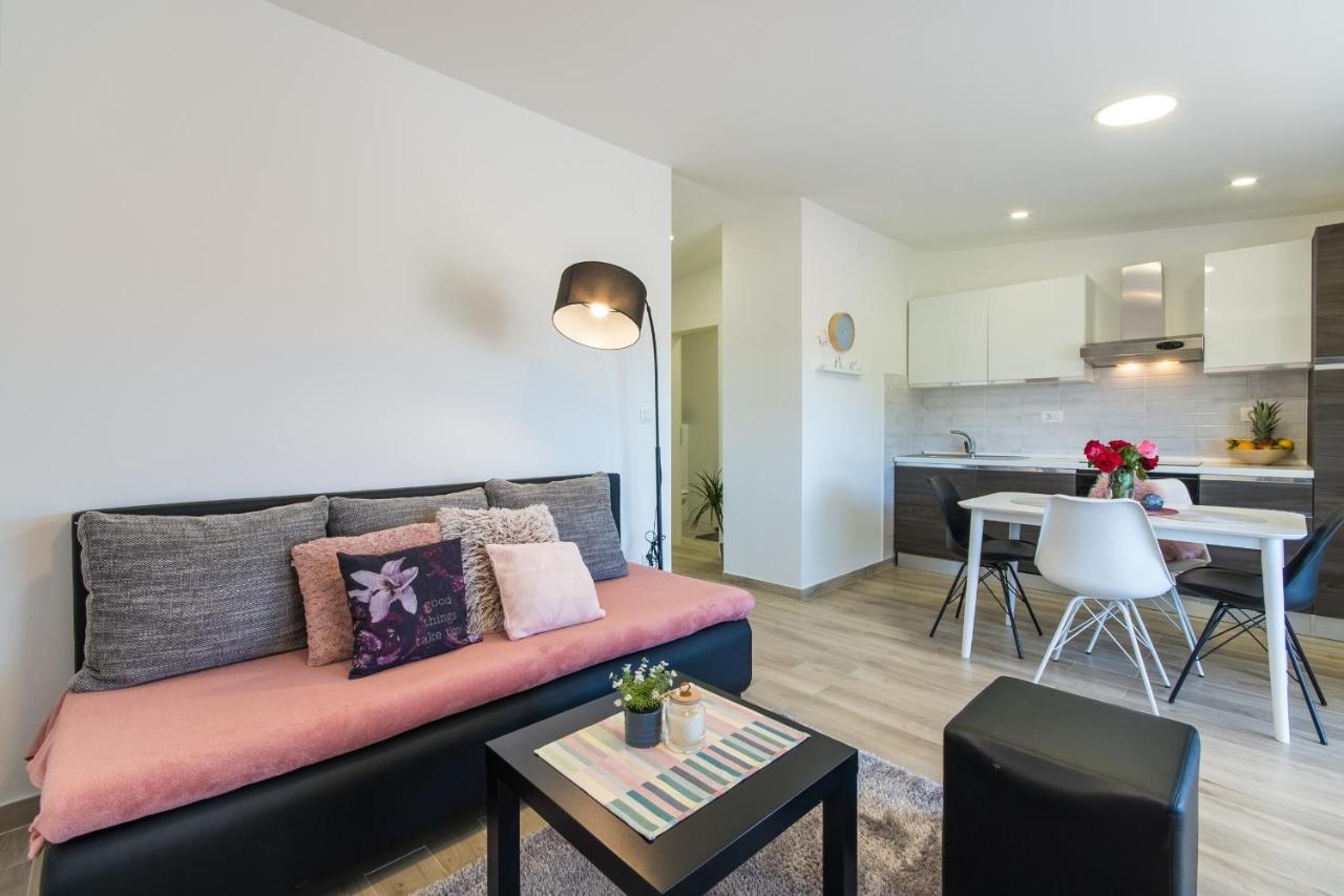 Apartment Finta Rogotin Екстер'єр фото